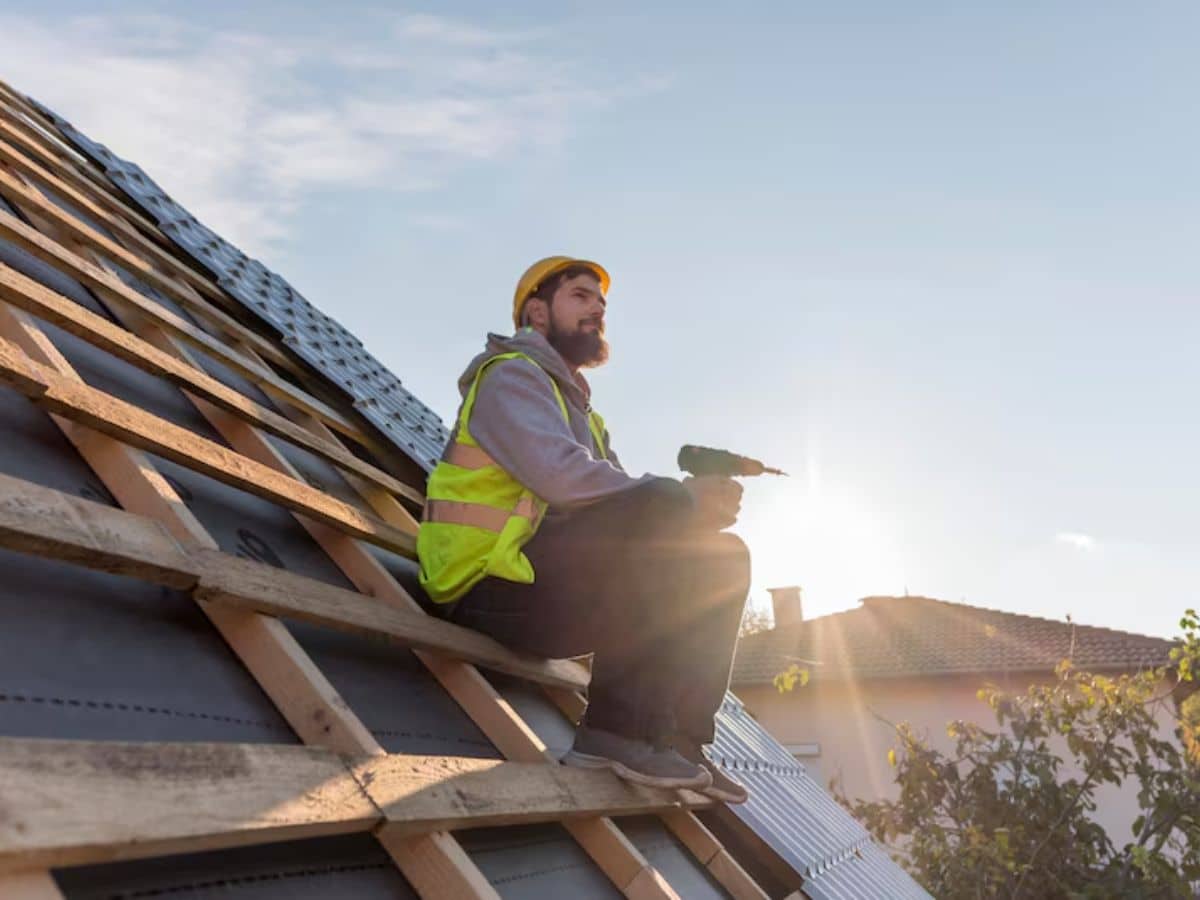 “Why Roof Inspectors Near Me Are Essential After a Storm”
